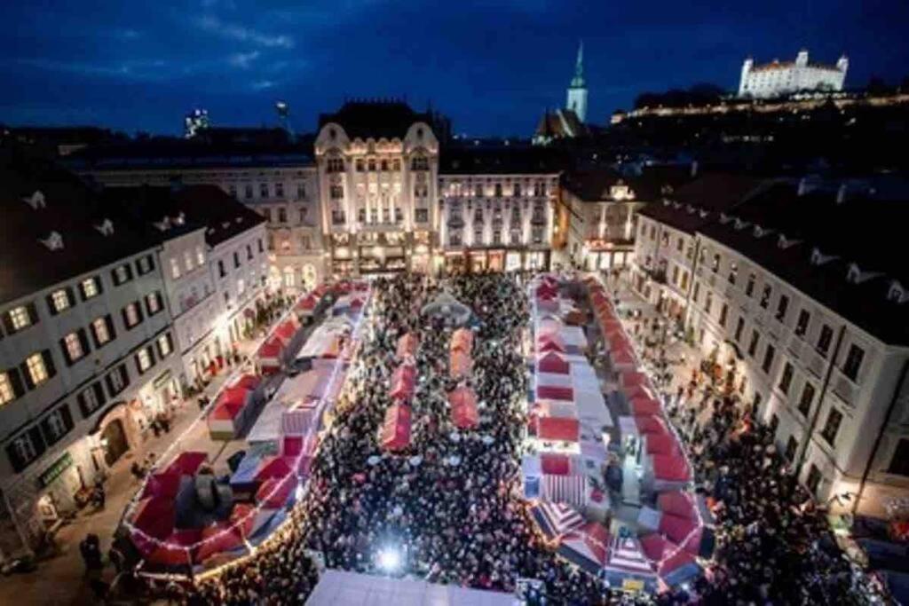 Lovely 2Bdr In Center, Wifi & Self-Check In Bratysława Zewnętrze zdjęcie