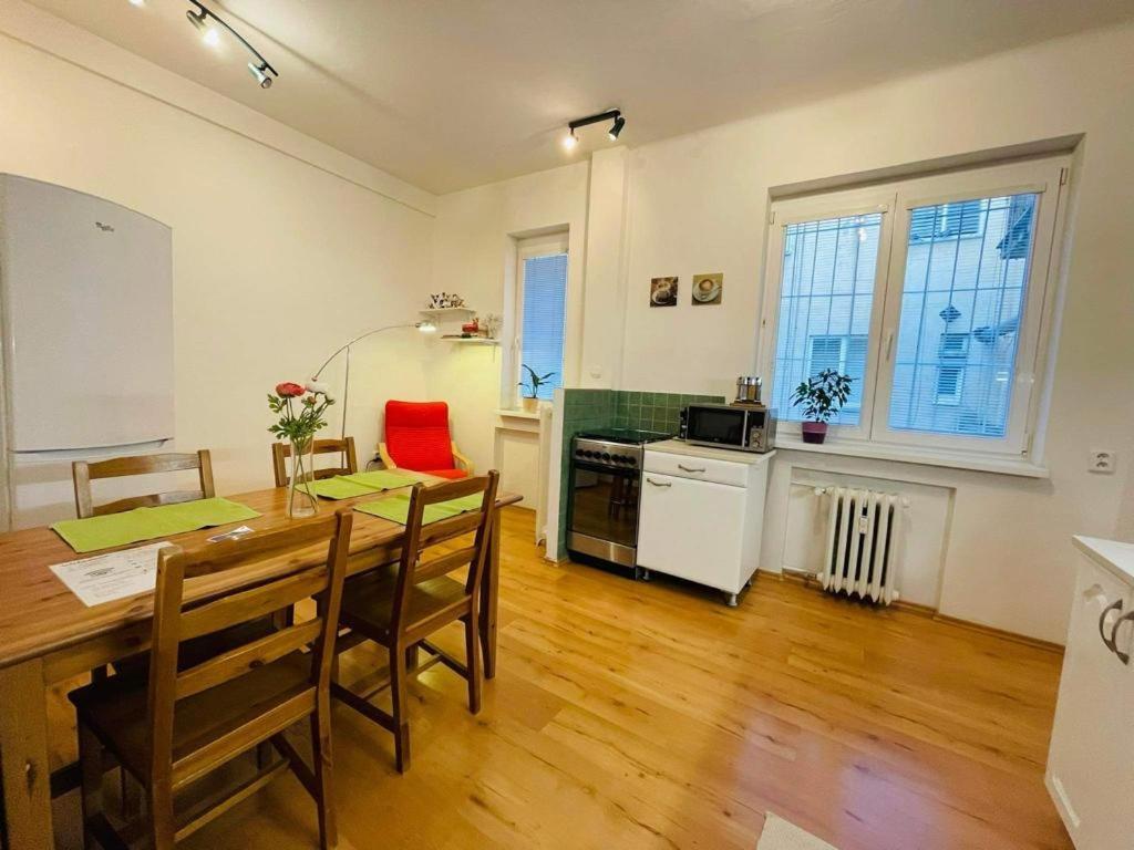 Lovely 2Bdr In Center, Wifi & Self-Check In Bratysława Zewnętrze zdjęcie